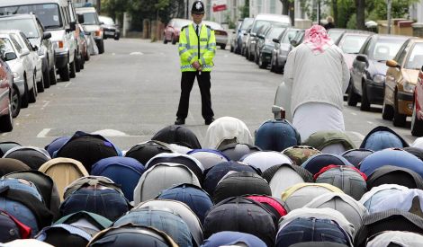قضايا إسلامية: المسلمون في بريطانيا
