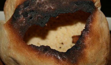 الخبز المحروق يسبب الإصابة بالسرطان