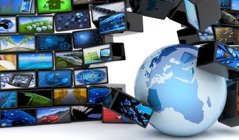 التلفزيون بين إسفاف الإعلام وإبتزال الإعلانات