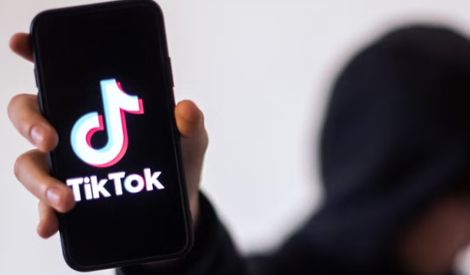 مجتمع: مخاطــــر الـ(1)TikTok