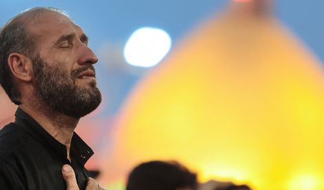 ‏اقتداءً بالحسين عليه السلام: كُلنا فداءٌ للإسلام*
